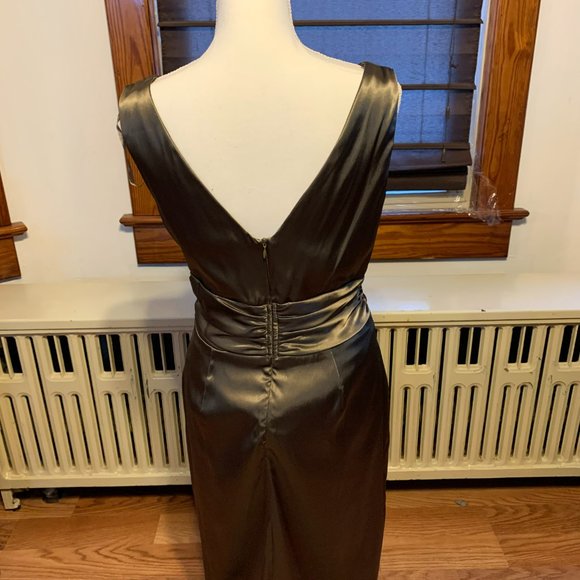 Beautiful Eliza J Olive Green Sleeveless Dress - Picture 3 of 5